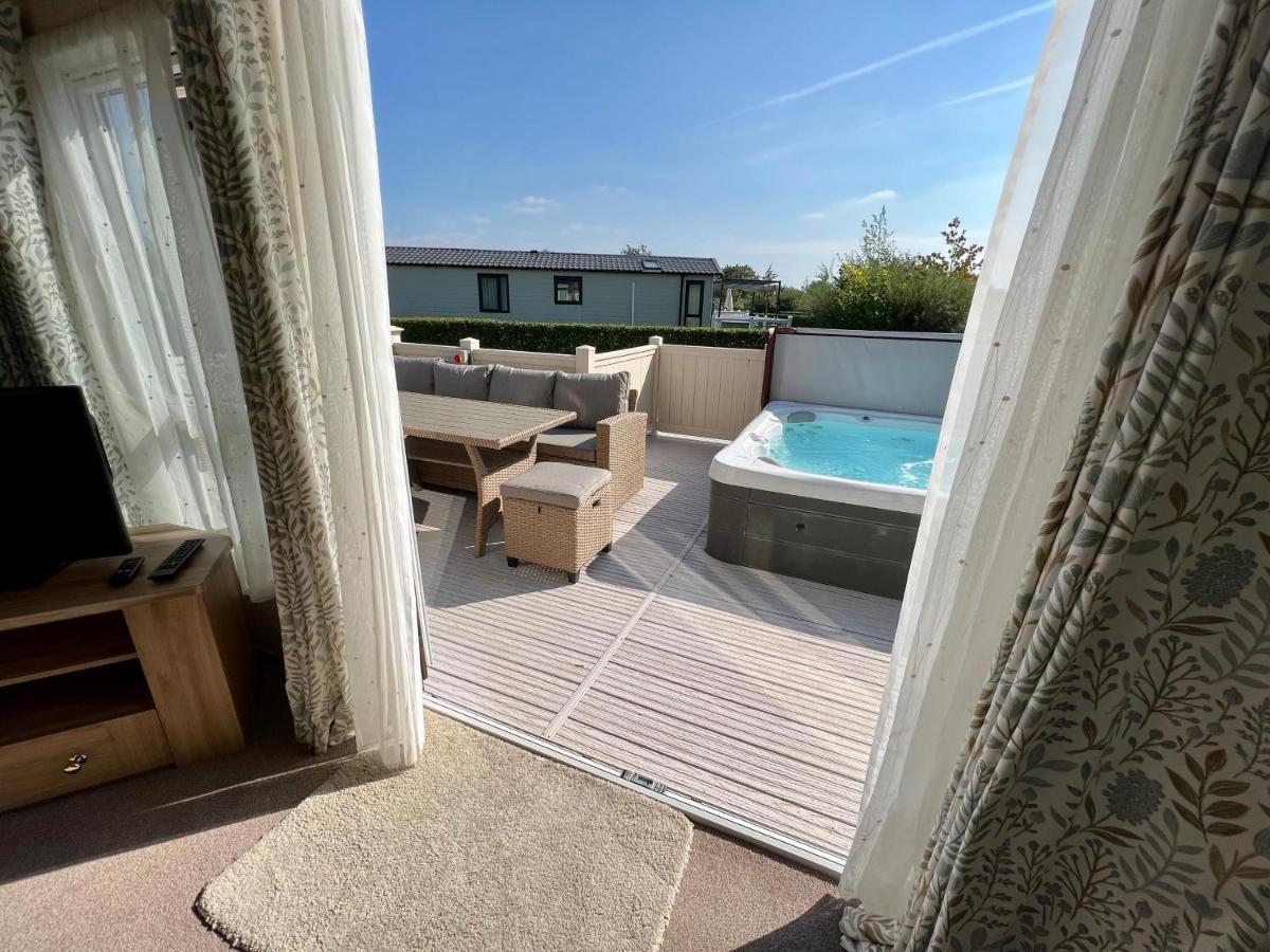 Cottontail Lodge - Hot Tub - Pet Friendly 사우스 체르니 외부 사진